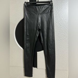 21 Saints Faux Leather Leggings Size Medium Black